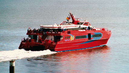 wdr_unternehmen_unsere-schiffe_High-Speed-Katamaran-Cat-No1