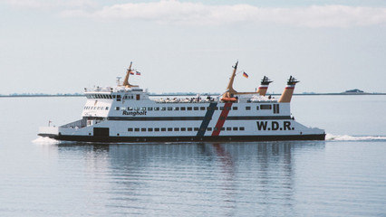wdr_unternehmen_unsere-schiffe_Autofaehr-und-Passagiermotorschiff-Rungholt
